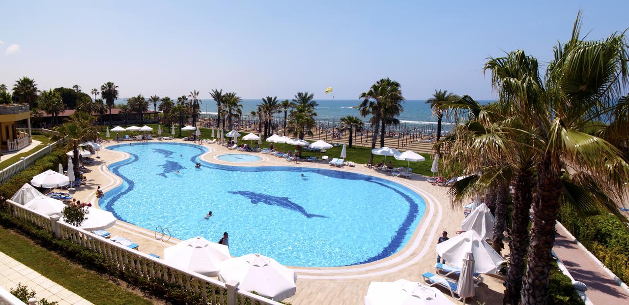 Hotel Cesars Side